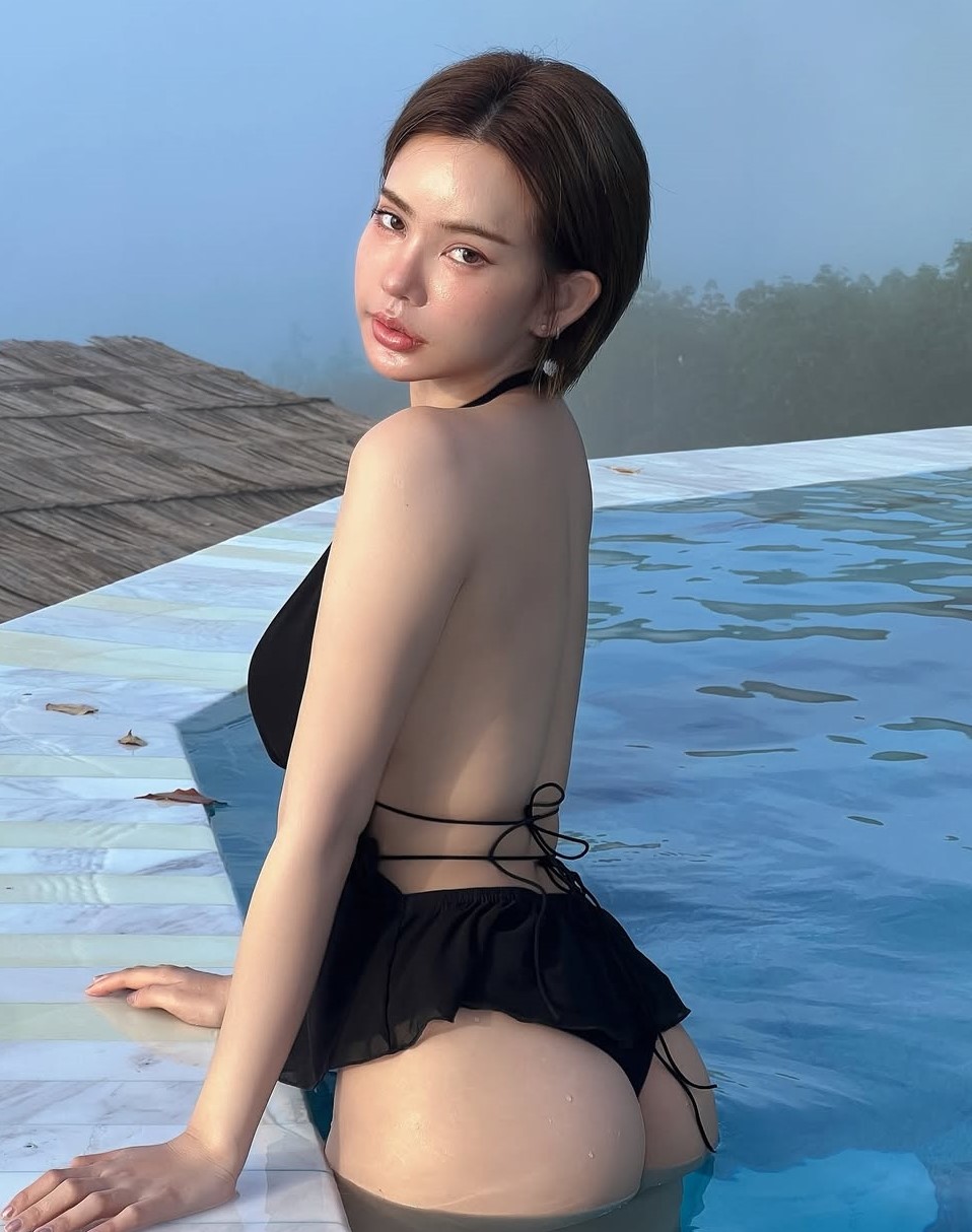 โนเกีย สุทาสินี สะกดทุกสายตา อวดหุ่นสุดเย้ายวนที่ Caligo Resort สุราษฎร์